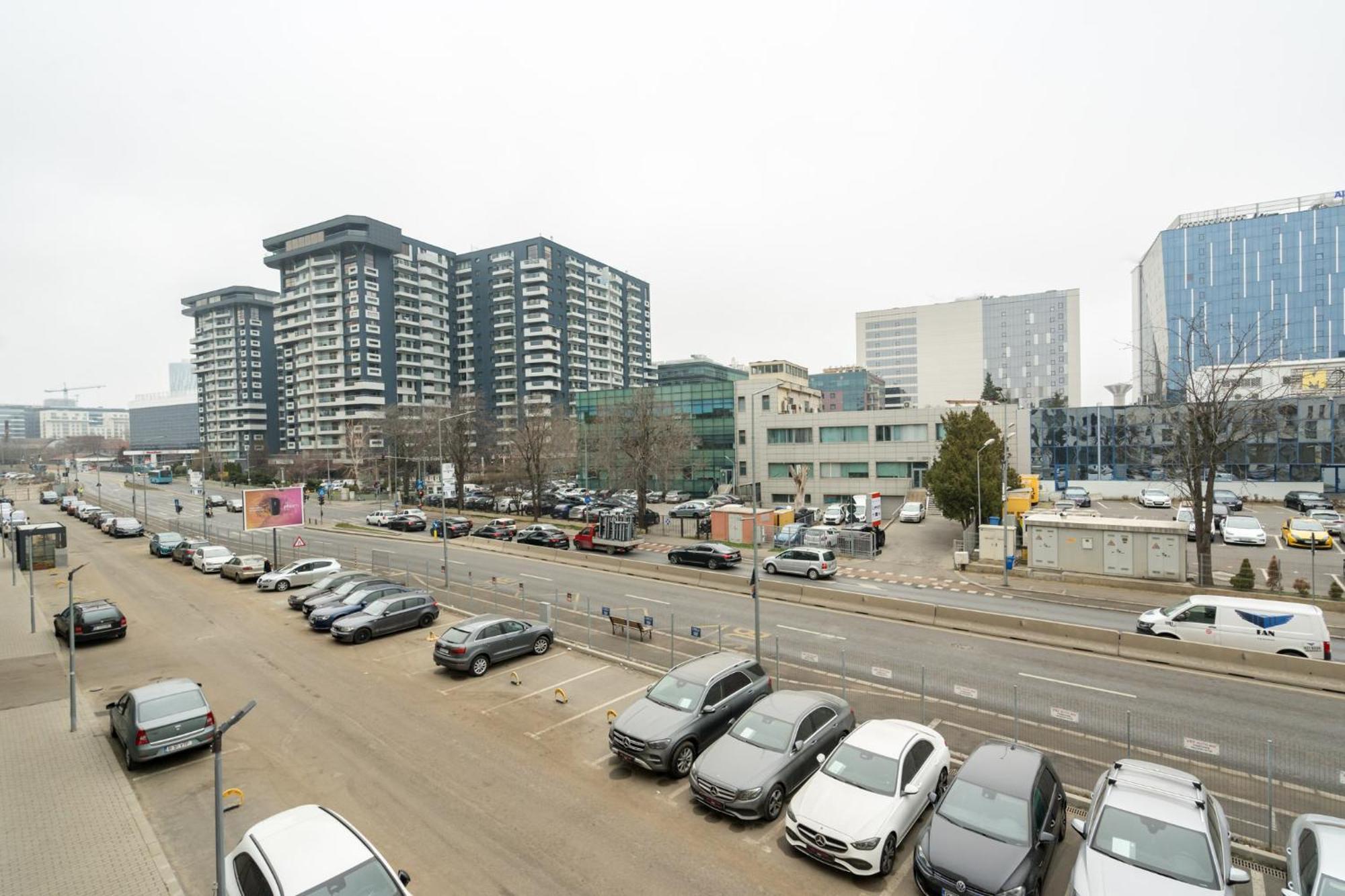 Breeze - Modern Escape In Pipera Leilighet Bucureşti Eksteriør bilde